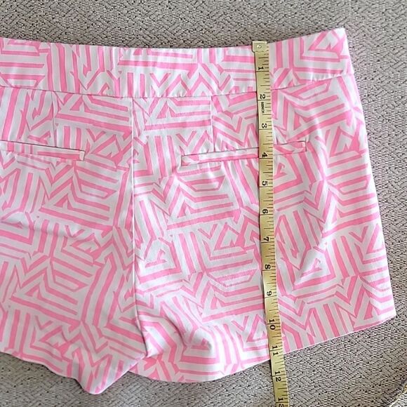 J. Crew Factory Neon Pink and White Geometric Aztec Chino Shorts - Size 4 - Picture 9 of 14